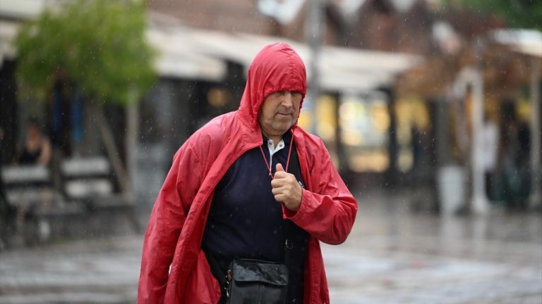 Sıcaklıklar düşüyor: Meteoroloji’den ‘yağış’ uyarısı