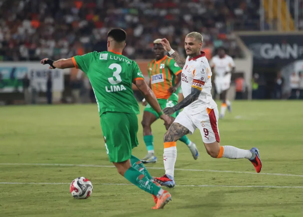 Alanya’da sahne Icardi’nin!