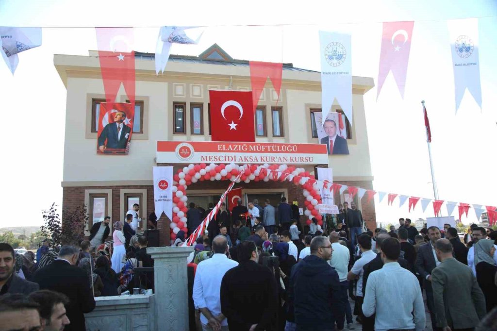 Mescid-i Aksa Kur’an kursu açıldı