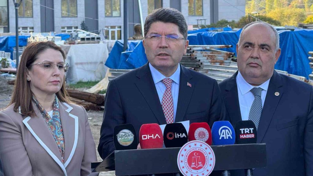 Adalet Bakanı Tunç: “Türkiye genelinde 65 adet adalet binası projesi var”