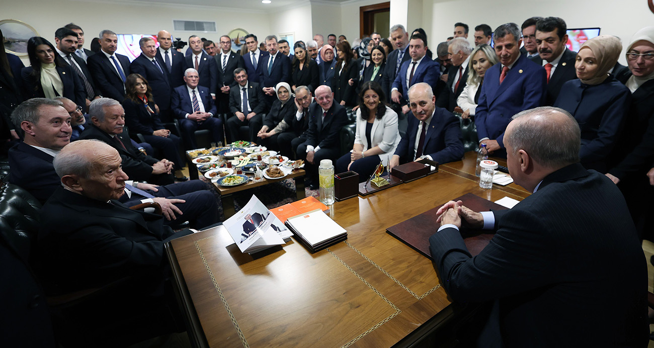 Cumhurbaşkanı Erdoğan, TBMM’de siyasi parti genel başkanları ile görüştü