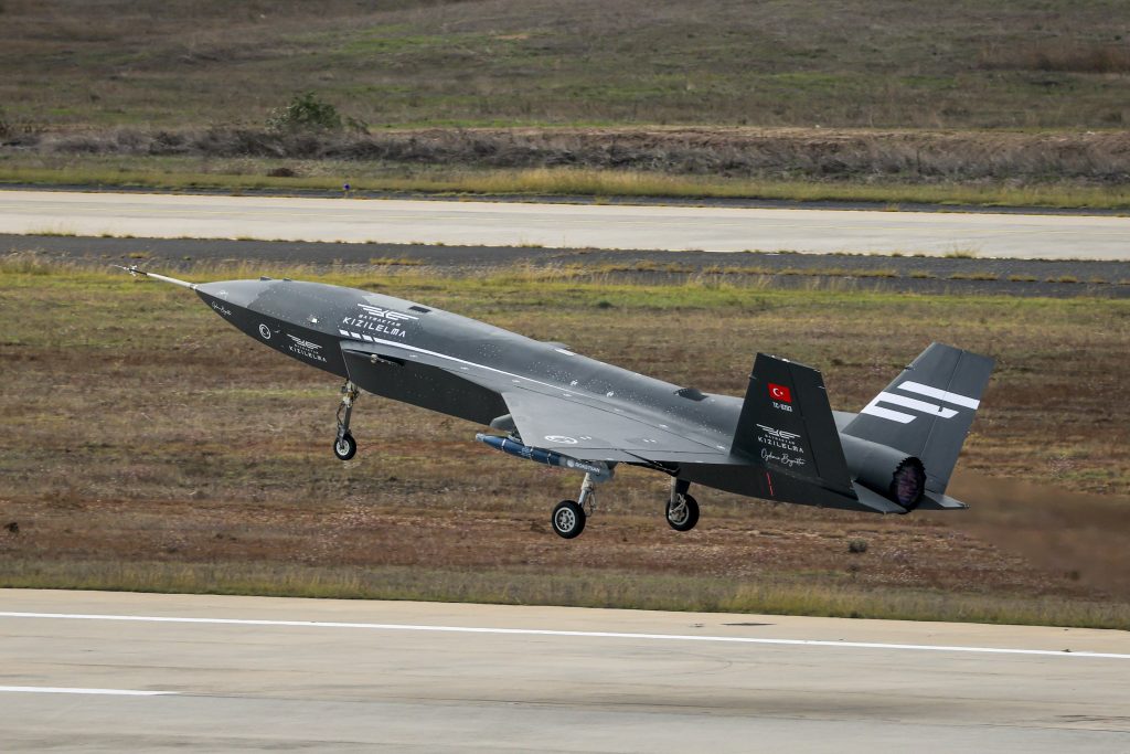 Bayraktar KIZILELMA’dan ilk atışta hedefler tam isabet