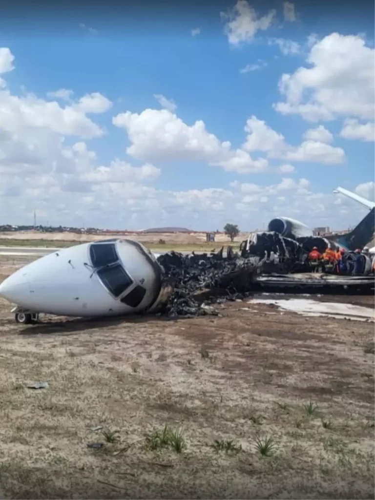 Kongo’da bakan ve heyetini taşıyan uçak pistten çıktı