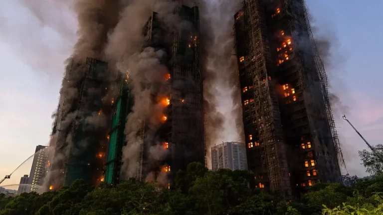 Hong Kong’da yangın faciası: Can kayıpları var