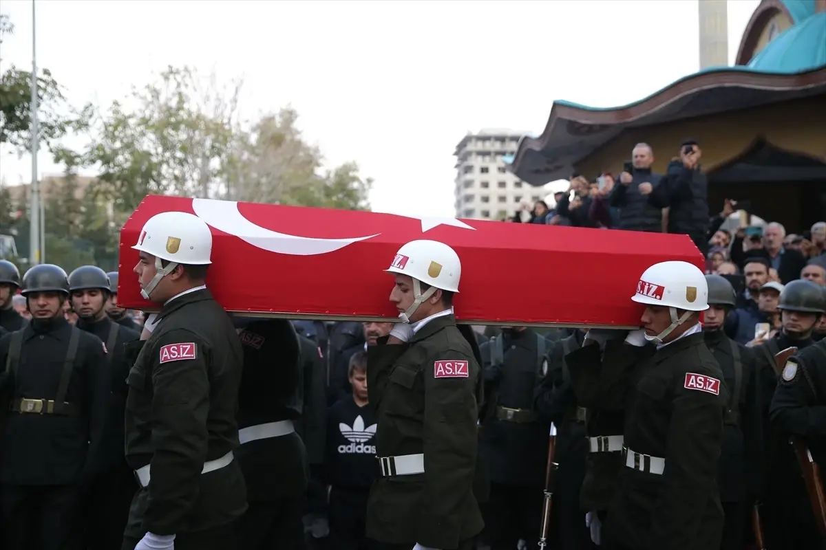 Türkiye şehitlerini uğurladı