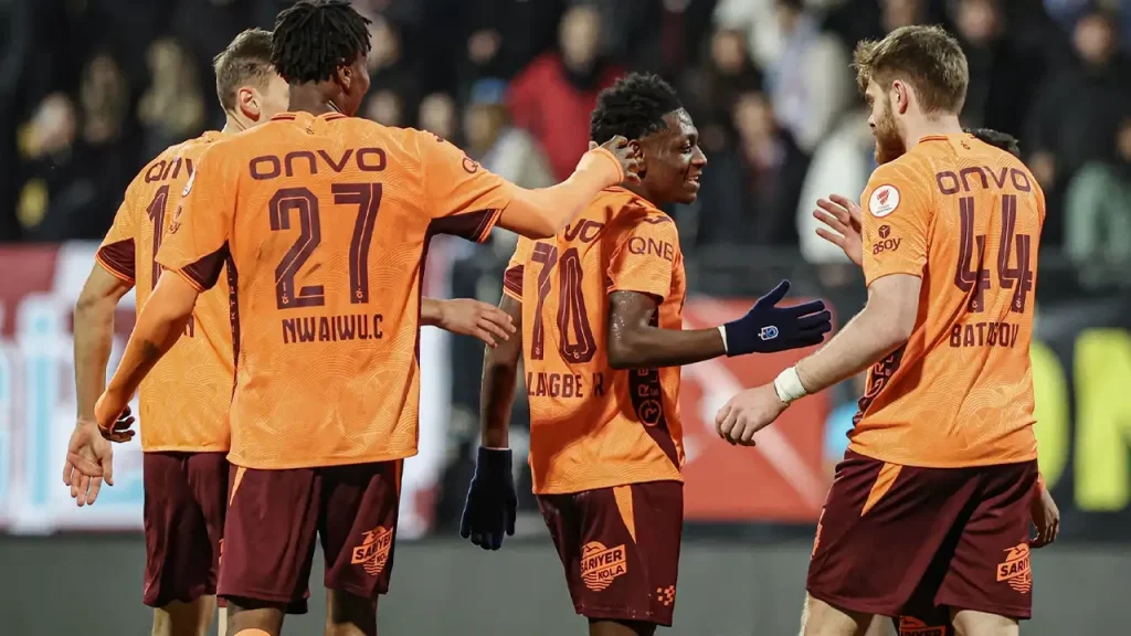 İstanbul’da 7 gol 1 kırmızı kart! Trabzonspor rakibe acımadı: Gol olup yağdılar