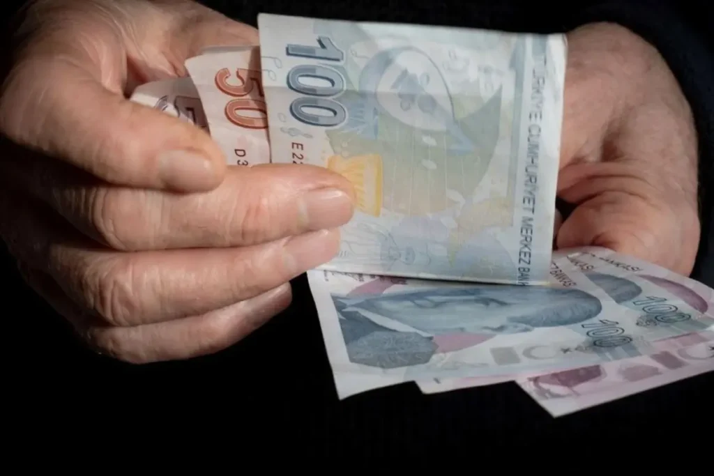 Ekonomi yönetimi, en düşük emekli aylığı için bu hafta toplanacak