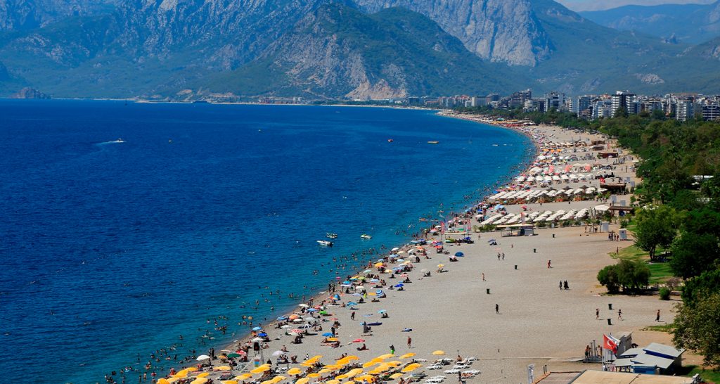 Antalya turizminde rekor: Toplam ziyaretçi sayısı 17,5 milyonu aştı