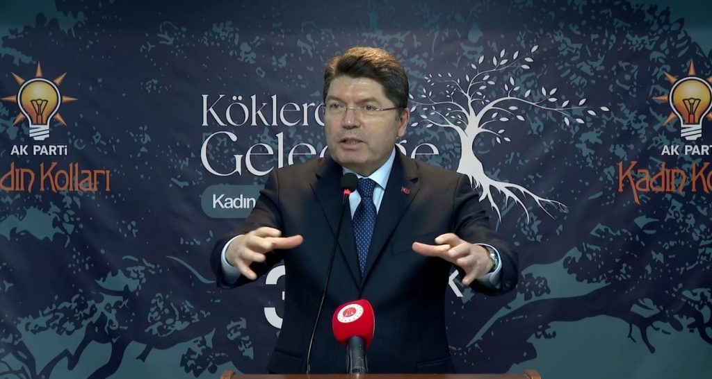 Bakan Tunç: “Sanal tehlikelerden yavrularımızı korumak durumundayız”