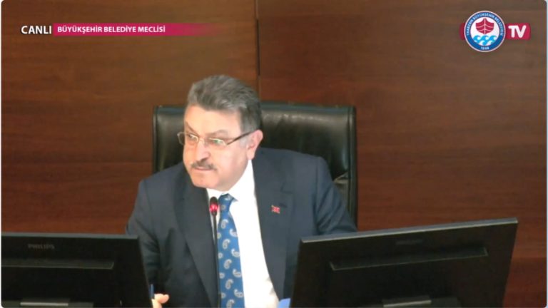 İki başkan dan sözlü tartışma