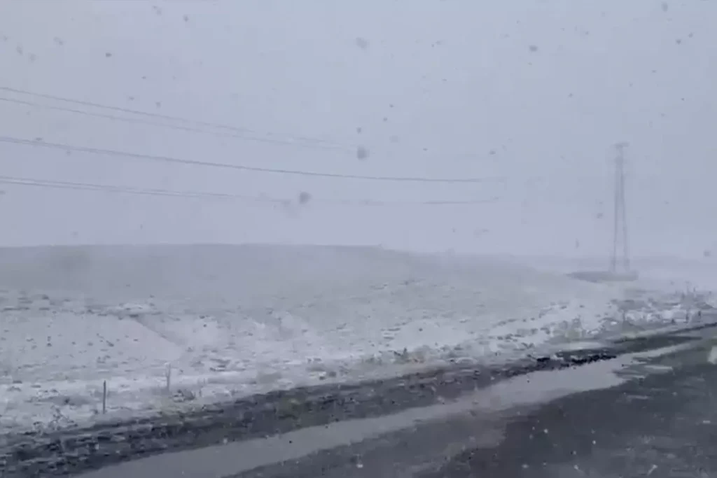 Türkiye’nin en kurak ilçesine lapa lapa kar yağdı