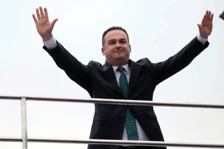 Tutuklama sonrası Görele’de CHP’li 2 meclis üyesi partisinden istifa etti