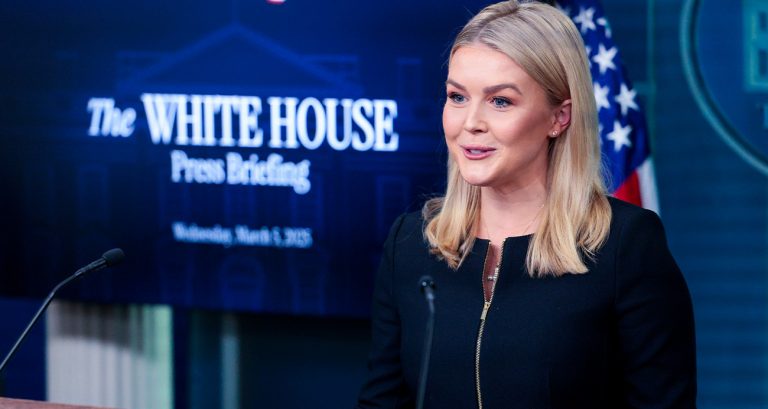 Beyaz Saray: “Trump, İran’a ilişkin gelişmeleri yakından takip ediyor”