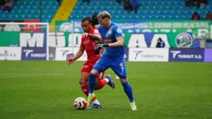 Çaykur Rizespor evinde Antalyaspor’u tek golle devirdi!