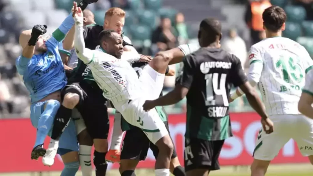 Konyaspor Kocaelispor’u geriden gelerek devirdi!