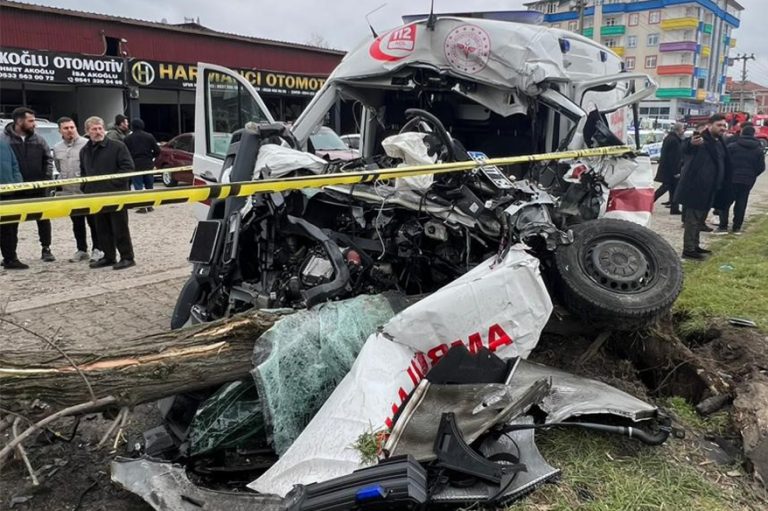 Samsun’da feci kaza!