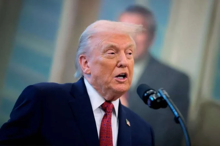 Trump “İran’ı mağlup” ettik dedi, Hürmüz Boğazı için çağrı yaptı