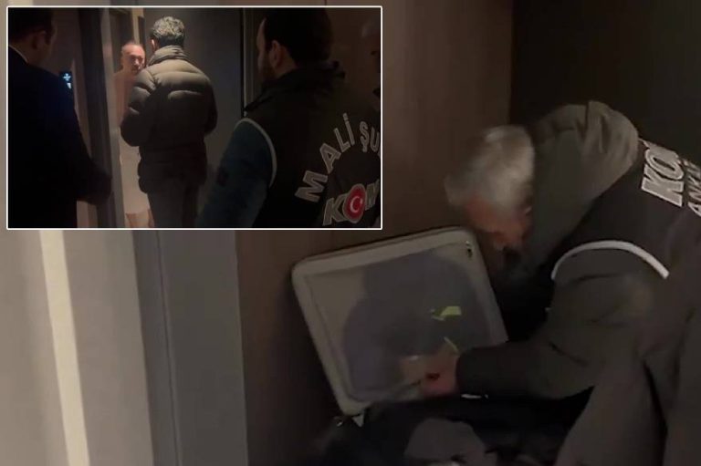 Uşak Belediyesi’ne operasyon! Belediye başkanı ile birlikte 11 kişi gözaltına alındı