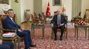 Numan Kurtulmuş ile görüşen Özel’den ara seçim açıklaması
