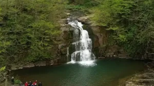 Gölderesi Şelalesi’nde ilkbahar güzelliği