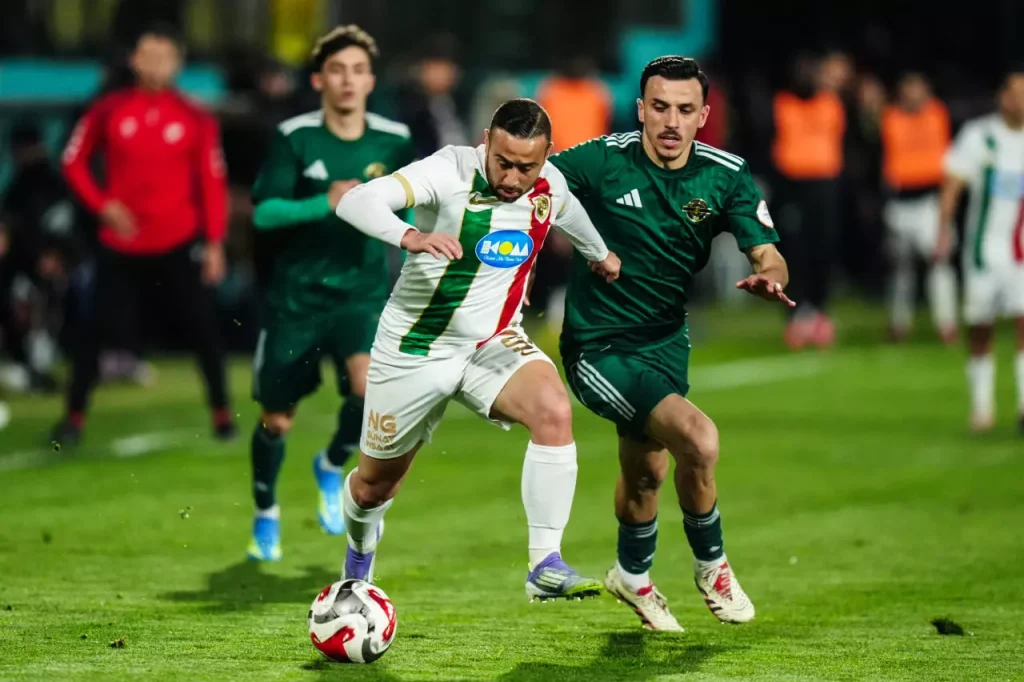 Esenler Erokspor-Amedspor maçının kazananı Erzurumspor! Lider farkı açıyor