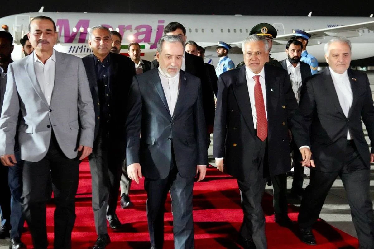 Arakçi, Pakistan’da görüşmelere başladı: Hürmüz krizi kısa sürede çözülebilir