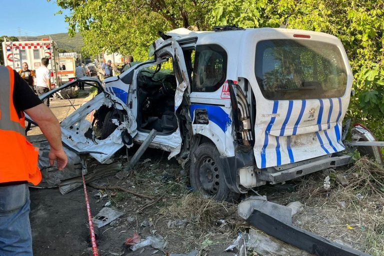 İzmir’deki zincirleme kazada 1 polisimiz şehit! 2 ölü, 5 yaralı