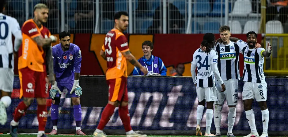Kasımpaşa’dan şampiyona son hafta darbesi
