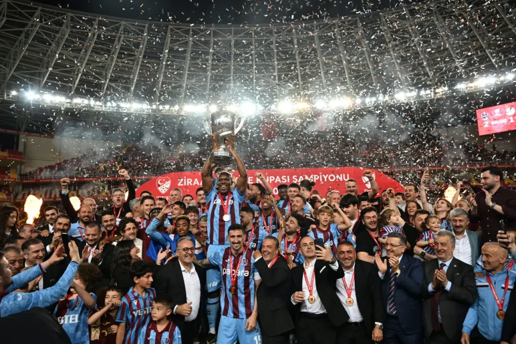 Antalya’da Fırtına esti! Türkiye Kupası’nda zafer Trabzonspor’un
