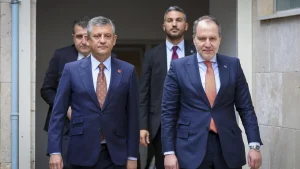 Yeniden Refah, CHP’nin dümenine girdi: ‘İslami sorulara kaçamak cevaplar veriyor’