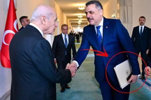 Bakan Çiftçi ile Bakan Gürlek, Devlet Bahçeli’yi ziyaret etti! Dikkat çeken dosya detayı